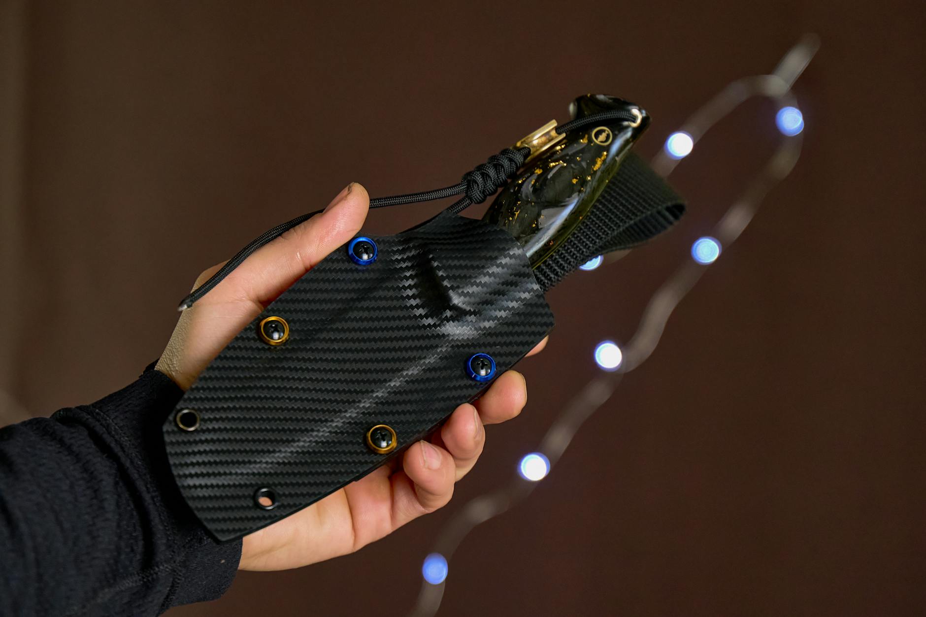 carbon handle