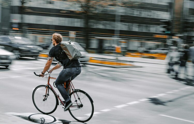 cycling backpack commuter urban bike