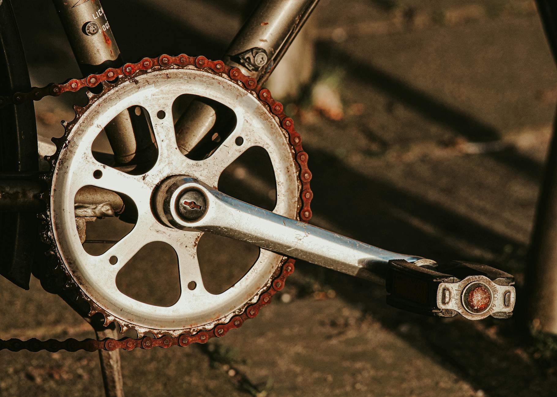 bicycle chain lubrication maintenance