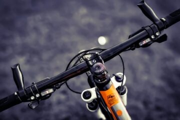 bicycle handlebar cycling