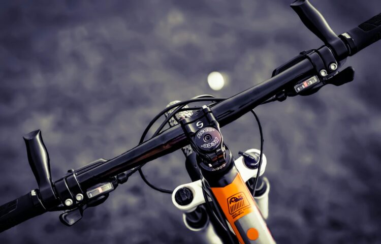 bicycle handlebar cycling