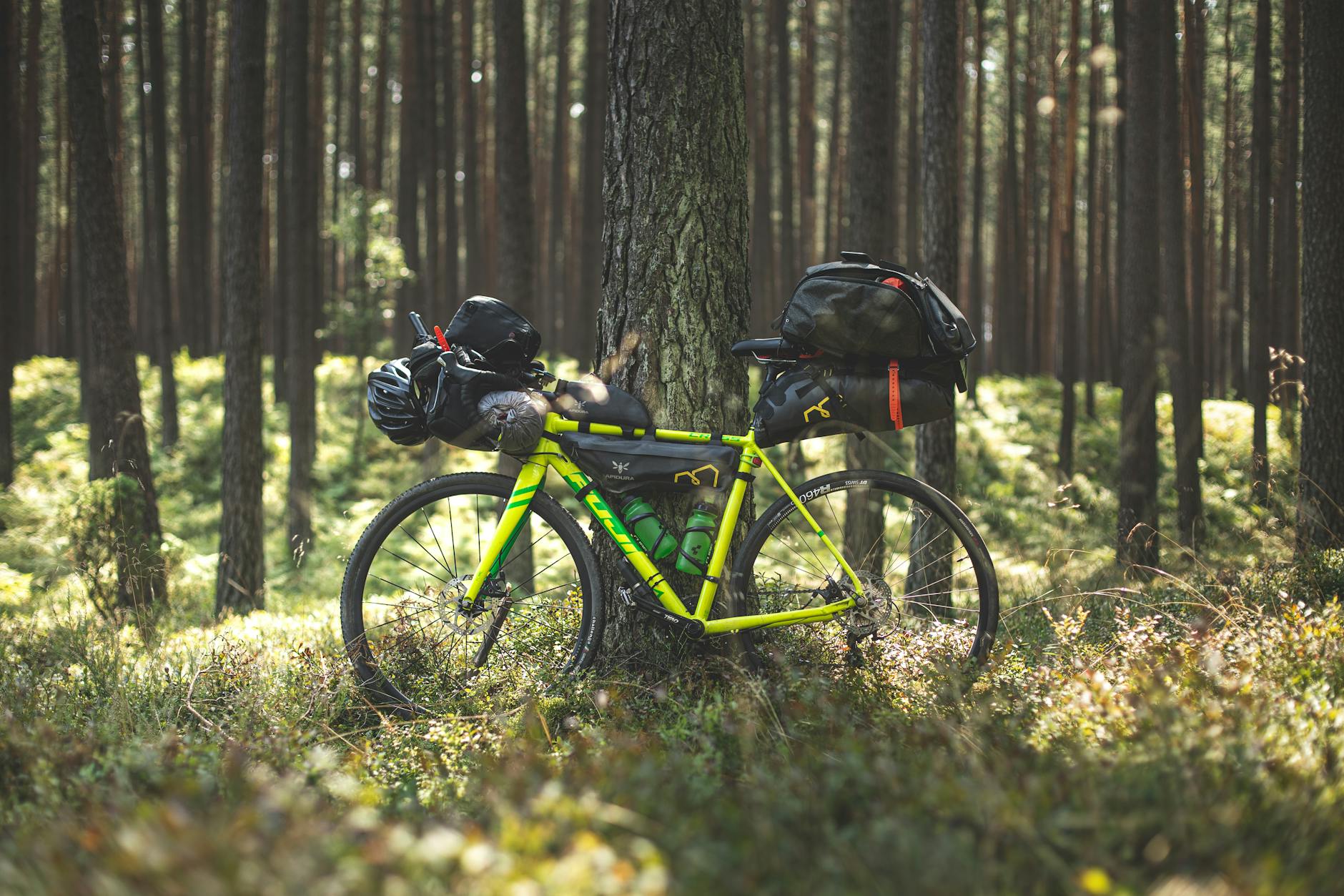 how to choose the right bike bag for your needs