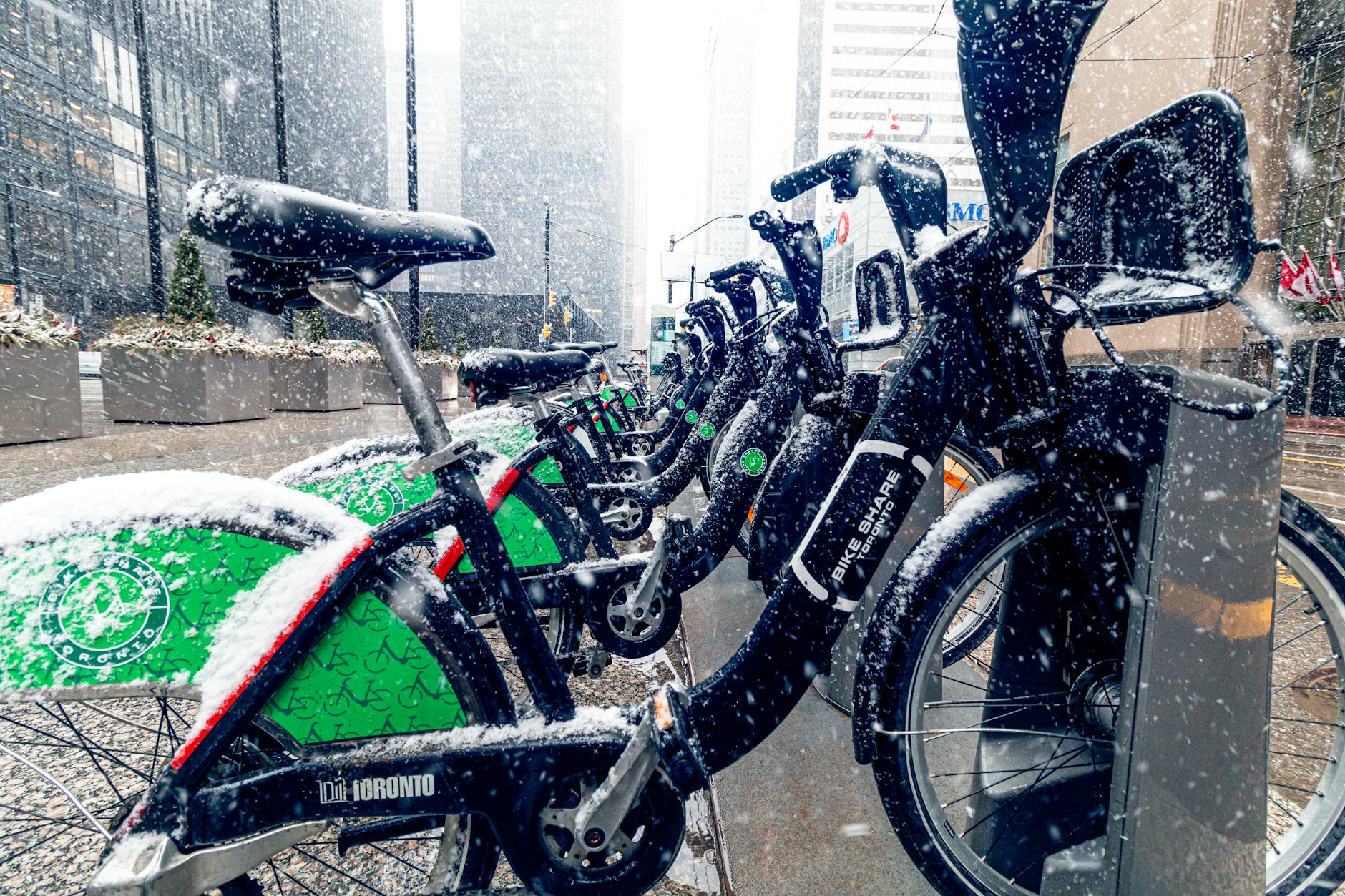 commuting by bicycle in winter